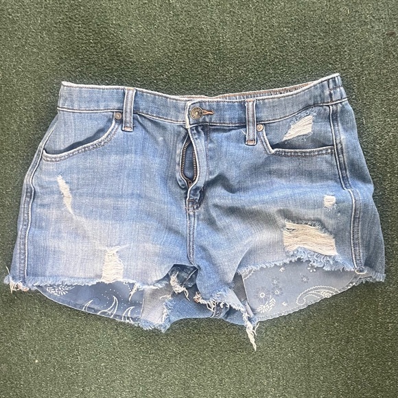 aerie Pants - Aerie Women’s Jr Medium Denim Distressed Women Shorts cutoff Shortie pockets